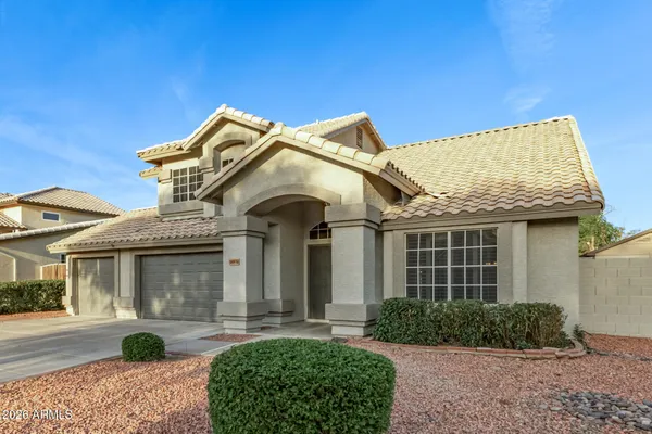 $845,000 | 14831 North 42nd Way, Phoenix, AZ 85032