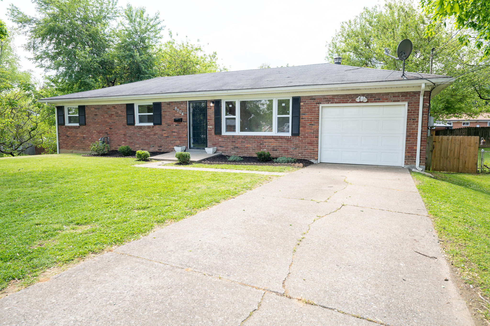 8904 Terry Road Louisville, KY 40258 - Photo 36 of 38 DSC00527