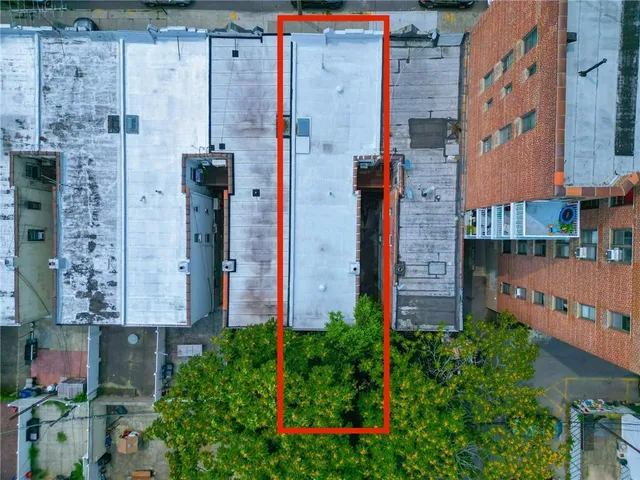 $1,580,000 | 2391 East 3rd Street | South Marlboro