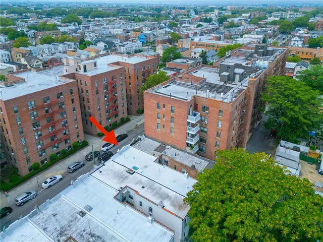 $1,580,000 | 2391 East 3rd Street | South Marlboro