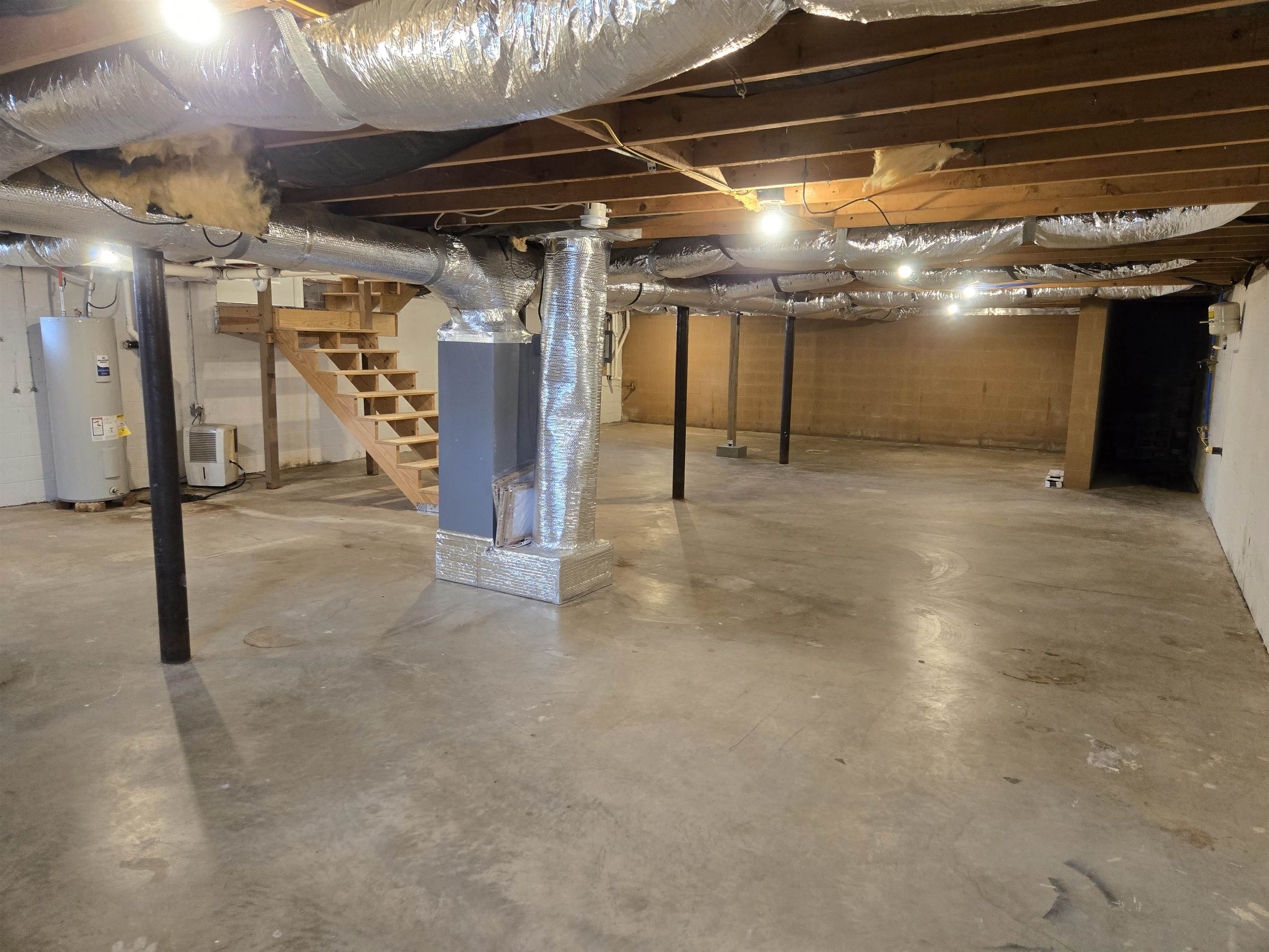 307 West Spring Avenue Elkton, VA 22827 - Photo 24 of 28 a view of empty room with wooden floor