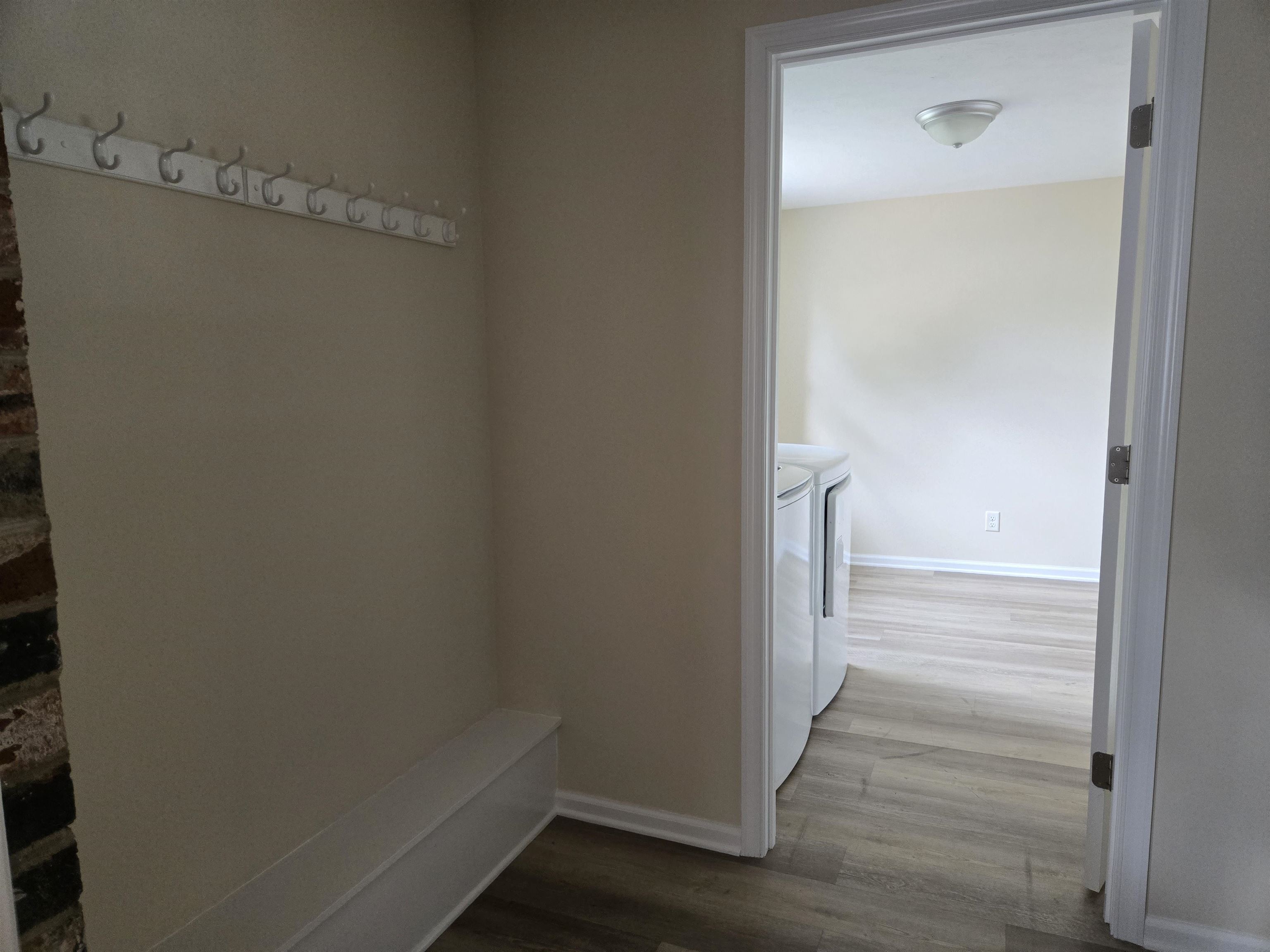 307 West Spring Avenue Elkton, VA 22827 - Photo 10 of 28 a view of walk in closet
