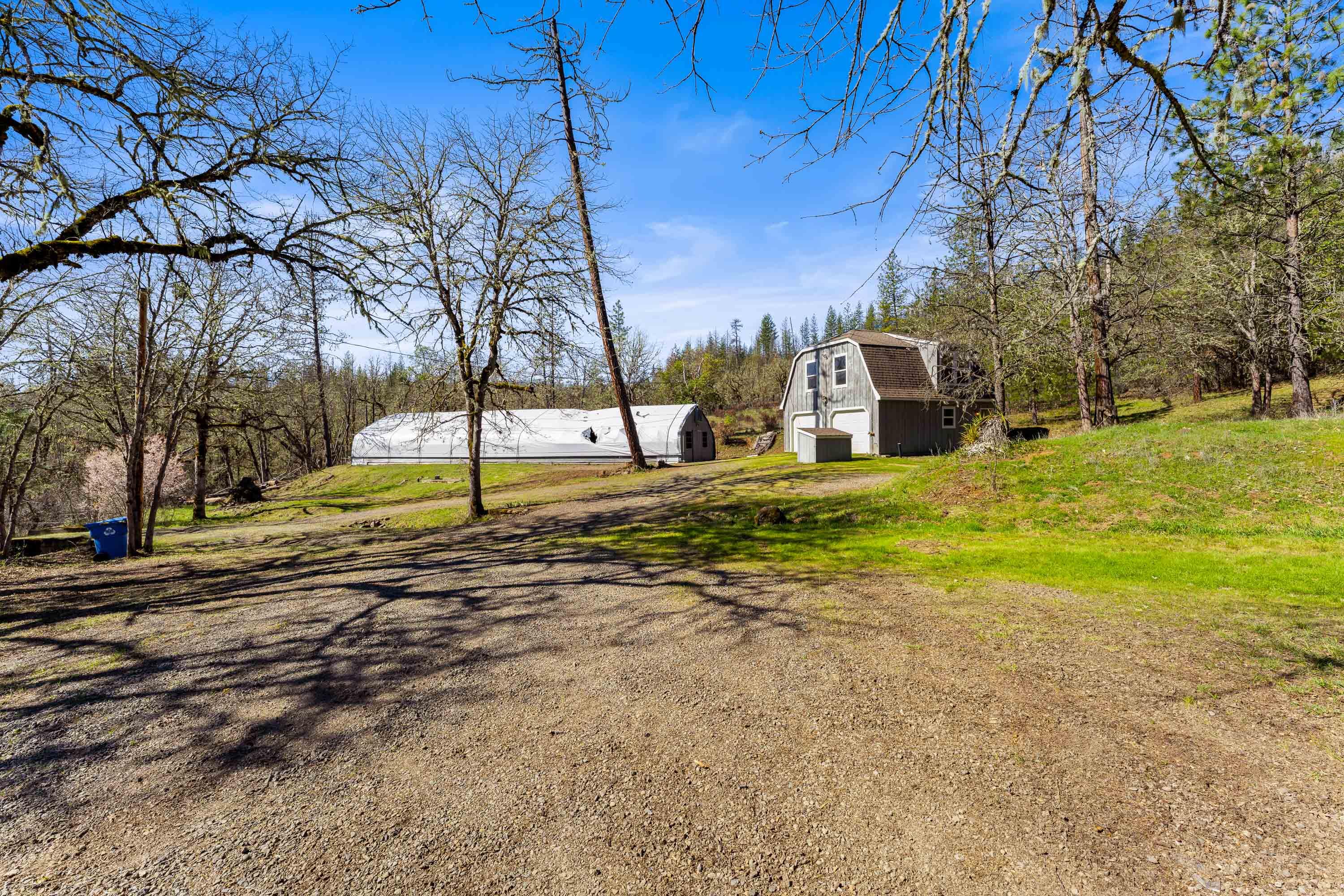 164 Busch Road Trail, OR 97541 - Photo 15 of 20 16-EXT (5 of 11)