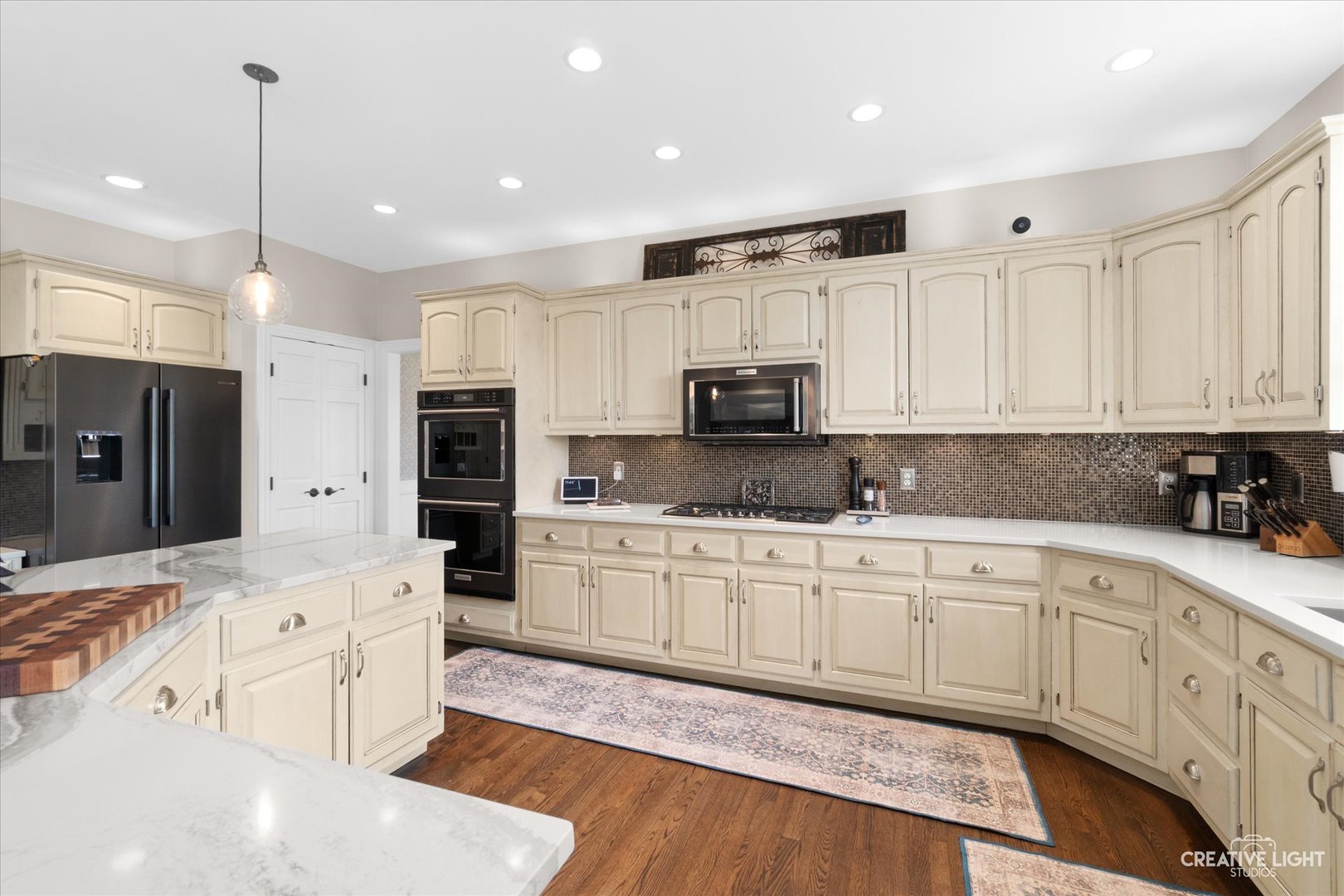 4459 Esquire Circle Naperville, IL 60564 - Photo 12 of 71