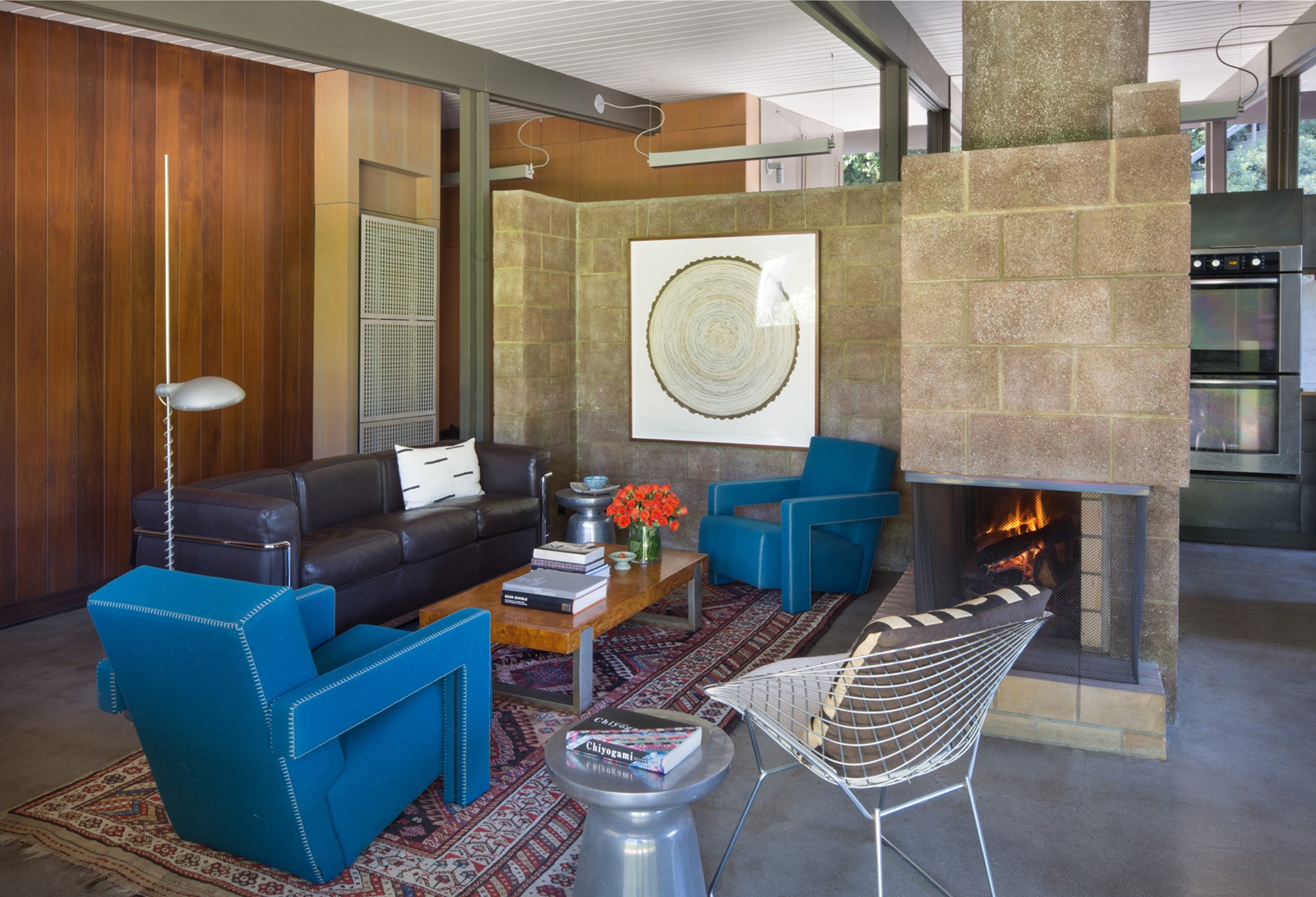 12450 Rochedale Lane Los Angeles, CA 90049 - Photo 3 of 13