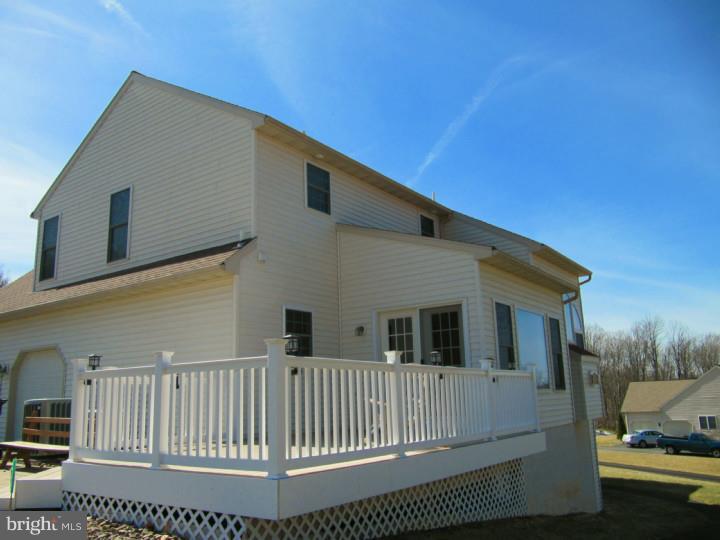 44 Hillview Road Morgantown, PA 19543 - Photo 3 of 25 Exterior Side