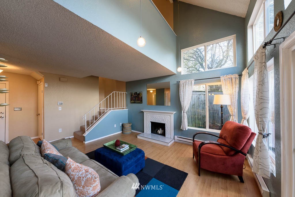 8400 25th Avenue Southwest, Unit B Seattle, WA 98106 - Photo 3 of 17
