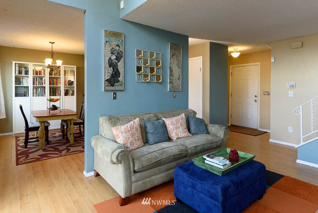 8400 25th Avenue Southwest, Unit B Seattle, WA 98106 - Photo 4 of 17