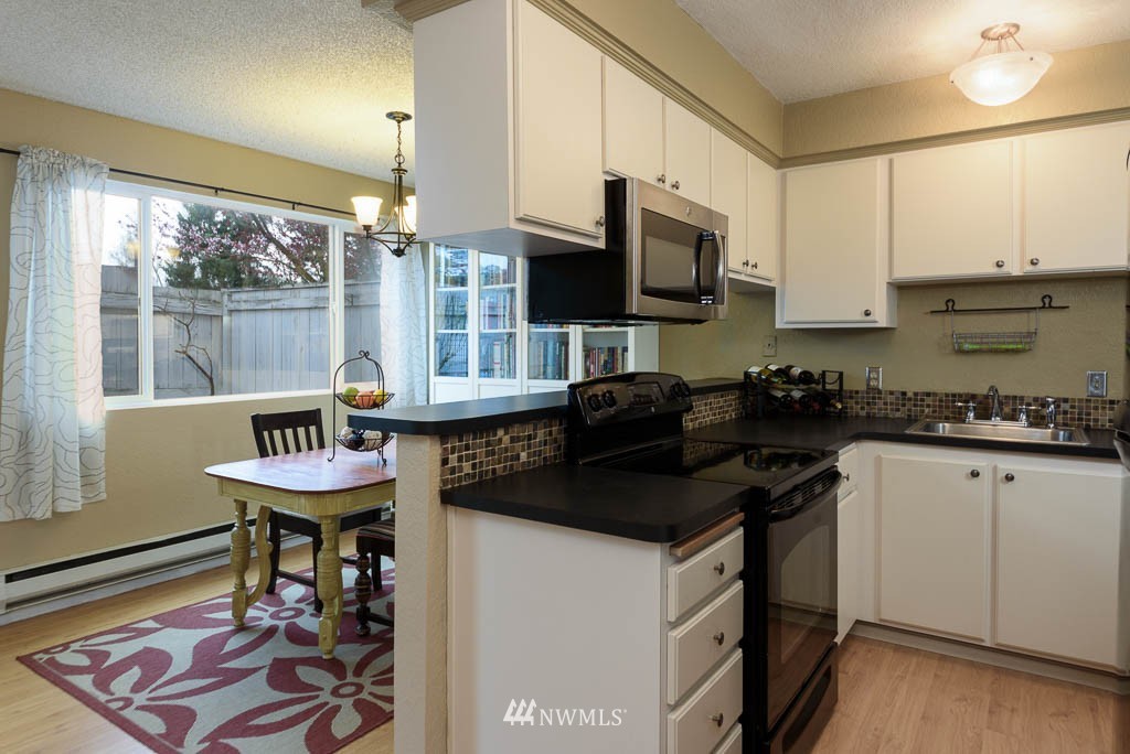 8400 25th Avenue Southwest, Unit B Seattle, WA 98106 - Photo 9 of 17
