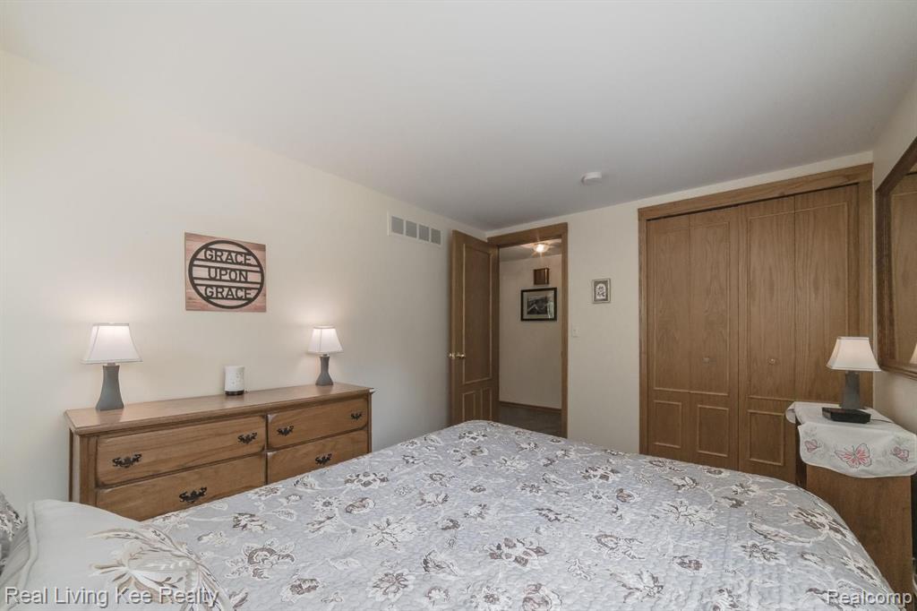 3875 Metamora Road Oxford, MI 48371 - Photo 19 of 36