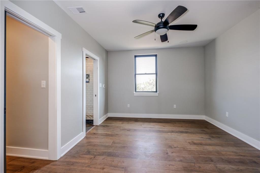 734 Middle Street Pittsburgh, PA 15212 - Photo 12 of 25