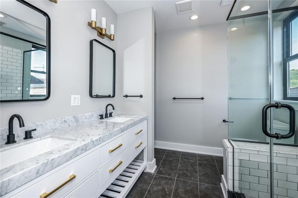 734 Middle Street Pittsburgh, PA 15212 - Photo 14 of 25