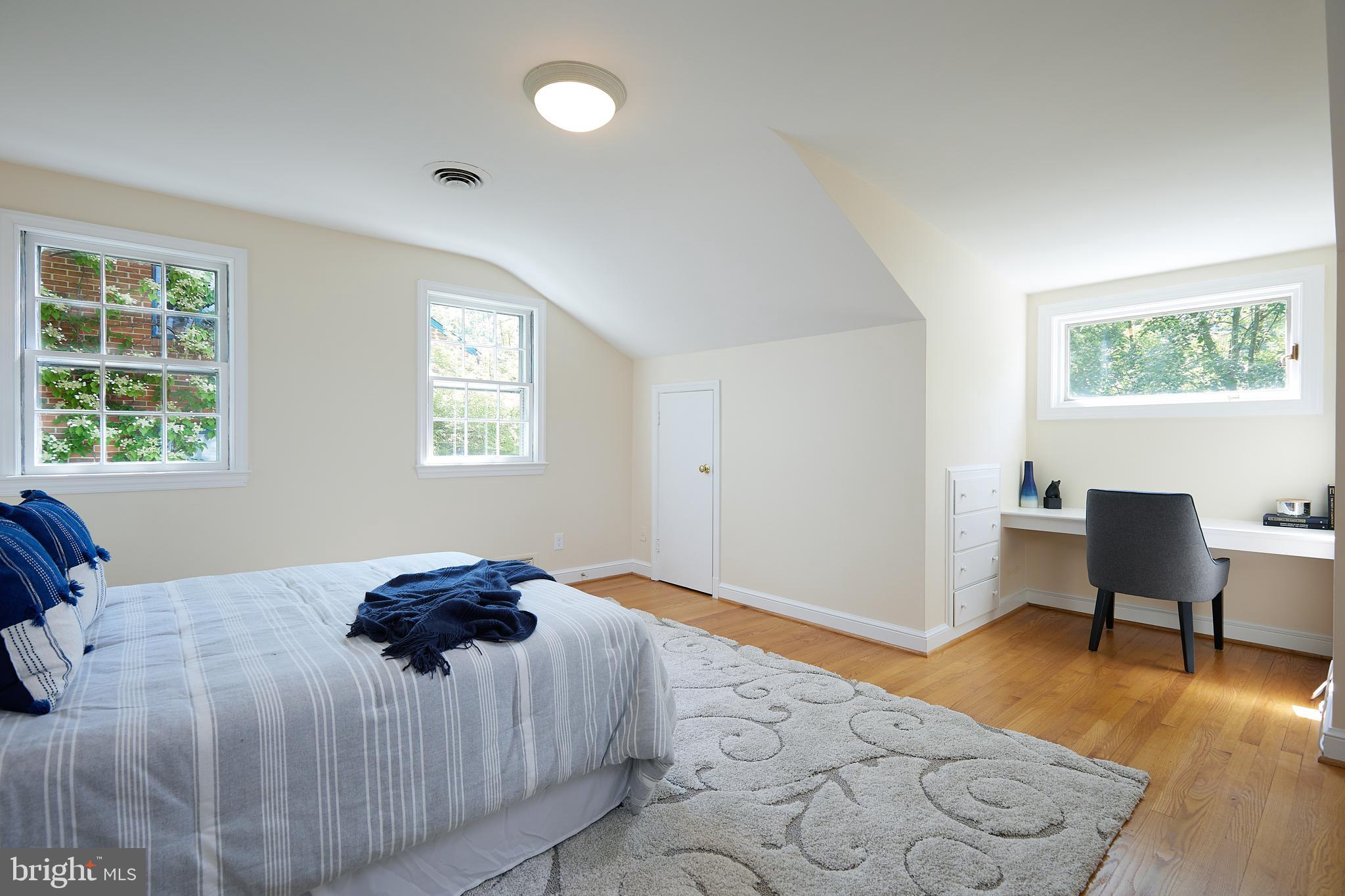 5518 Uppingham Street Chevy Chase, MD 20815 - Photo 21 of 50 Built-In Desk Nook