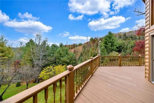 $449,900 | 34 Yuri Lane, Piney Creek, NC 28663