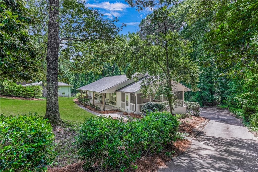 174 Sunset Place Canton, GA 30114 - Photo 5 of 43
