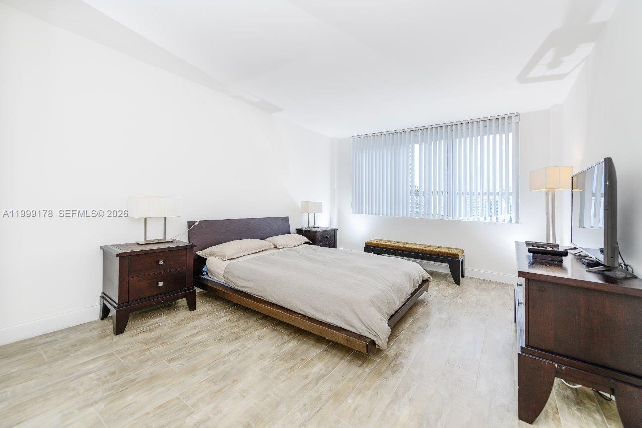 1500 Bay Road, Unit 1134S Miami Beach, FL 33139 - Photo 15 of 44