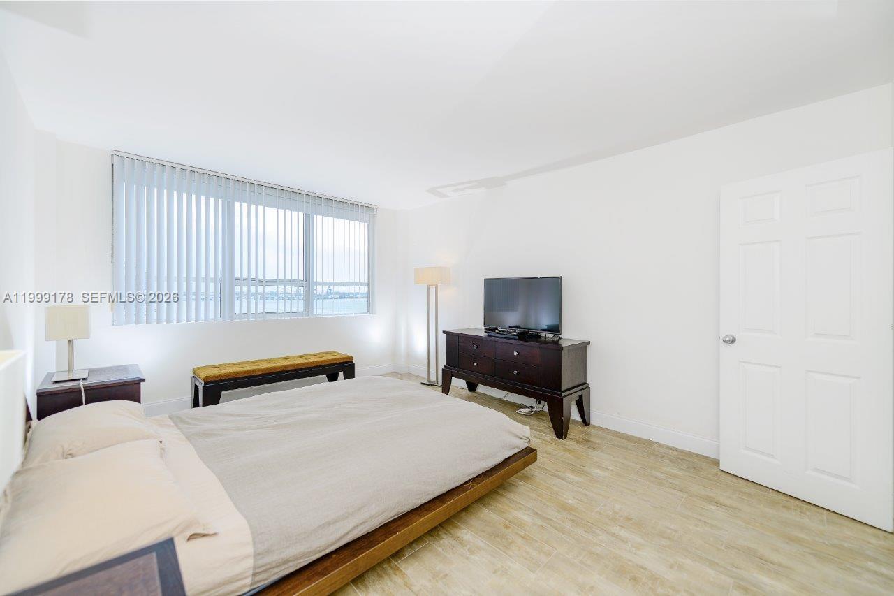 1500 Bay Road, Unit 1134S Miami Beach, FL 33139 - Photo 17 of 44