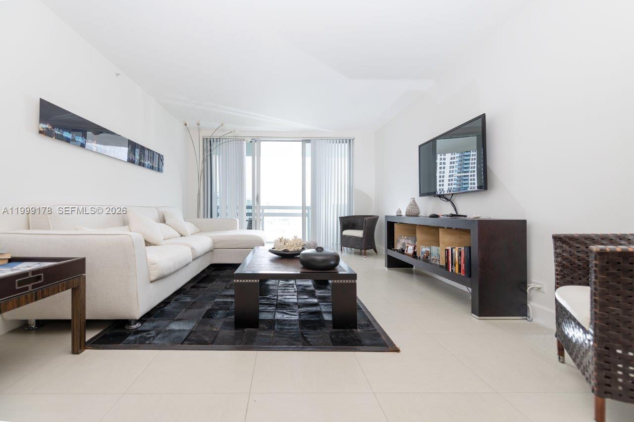 1500 Bay Road, Unit 1134S Miami Beach, FL 33139 - Photo 3 of 44