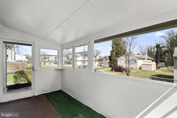 $335,000 | 5759 Paradise Avenue, Elkridge, MD 21075