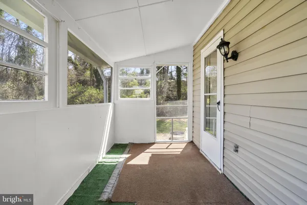 $335,000 | 5759 Paradise Avenue, Elkridge, MD 21075