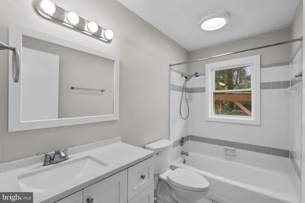 $335,000 | 5759 Paradise Avenue, Elkridge, MD 21075