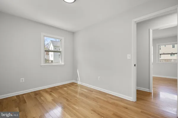 $335,000 | 5759 Paradise Avenue, Elkridge, MD 21075