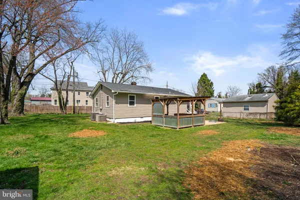 $335,000 | 5759 Paradise Avenue, Elkridge, MD 21075