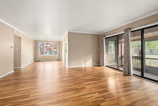 $265,000 | 42 Parliament Drive West, Unit 129, Palos Heights, IL 60463