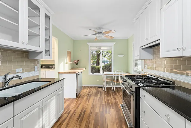 $265,000 | 42 Parliament Drive West, Unit 129, Palos Heights, IL 60463