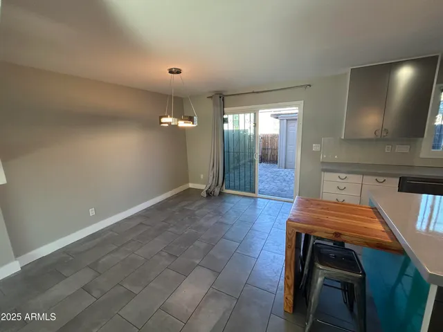 $2,200 | 2927 East Fairmount Avenue, Phoenix, AZ 85016