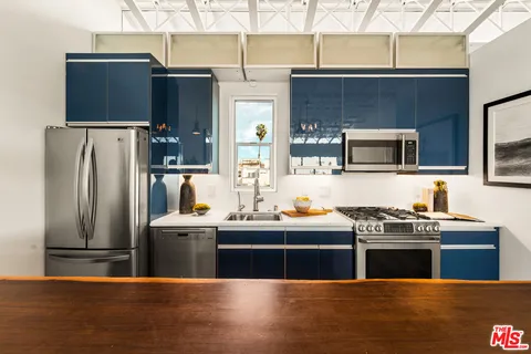$1,399,000 | 630 Rose Avenue, Unit 5, Venice, CA 90291
