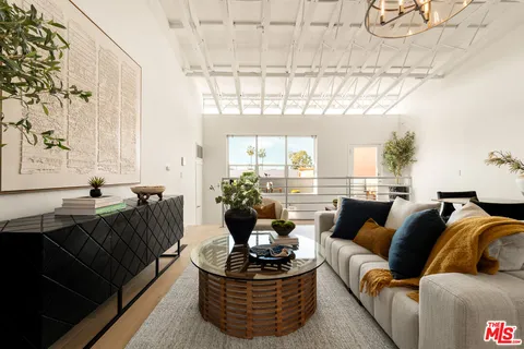 $1,399,000 | 630 Rose Avenue, Unit 5, Venice, CA 90291