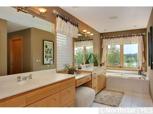 15220 Boulder Pointe Road Eden Prairie, MN 55347 - Photo 12 of 18