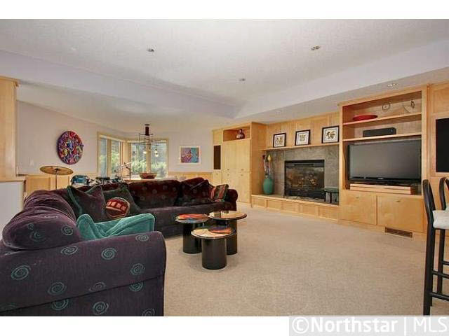 15220 Boulder Pointe Road Eden Prairie, MN 55347 - Photo 13 of 18