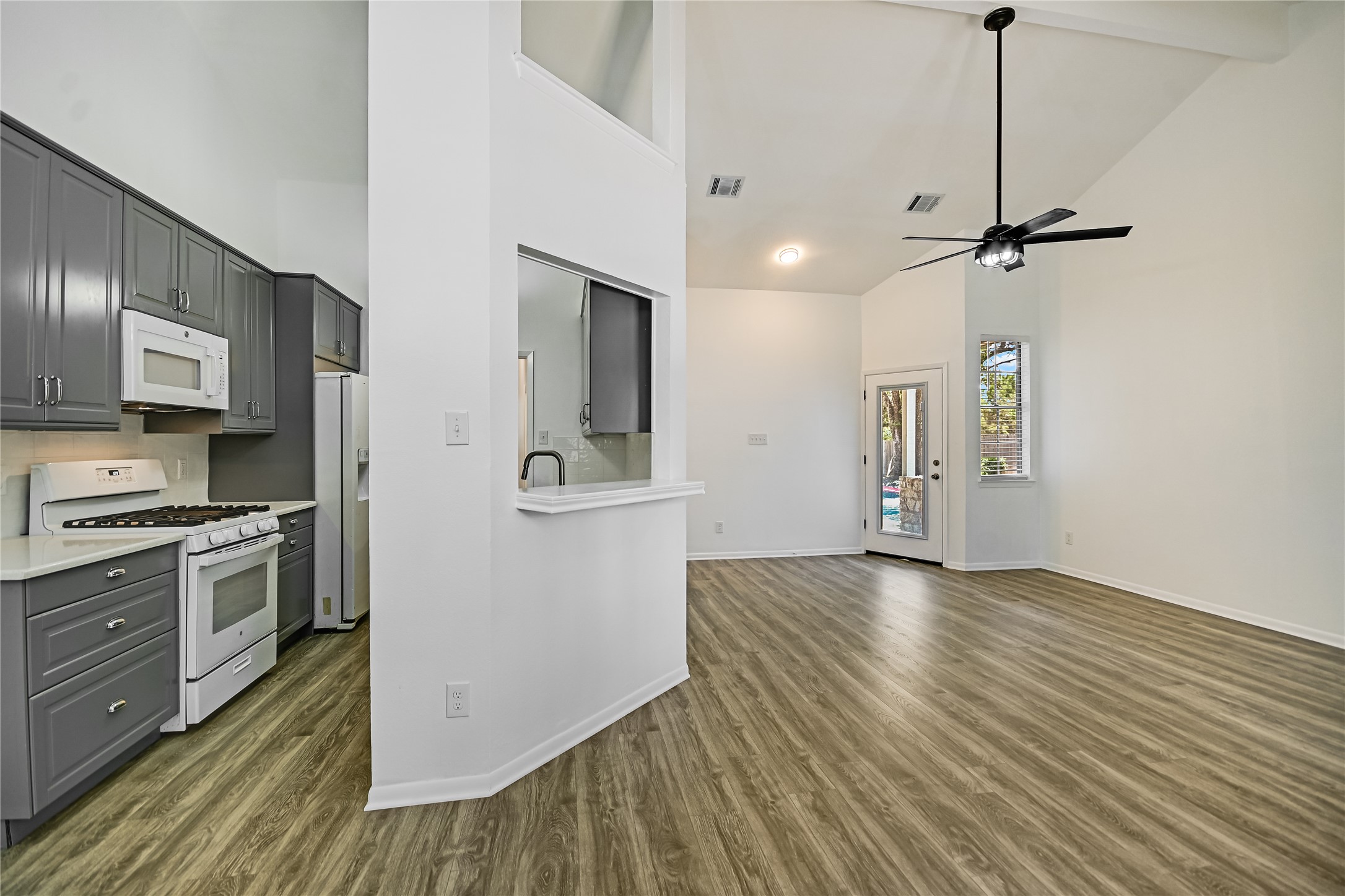 6501 Brush Country Road, Unit 114 Austin, TX 78749 - Photo 15 of 20