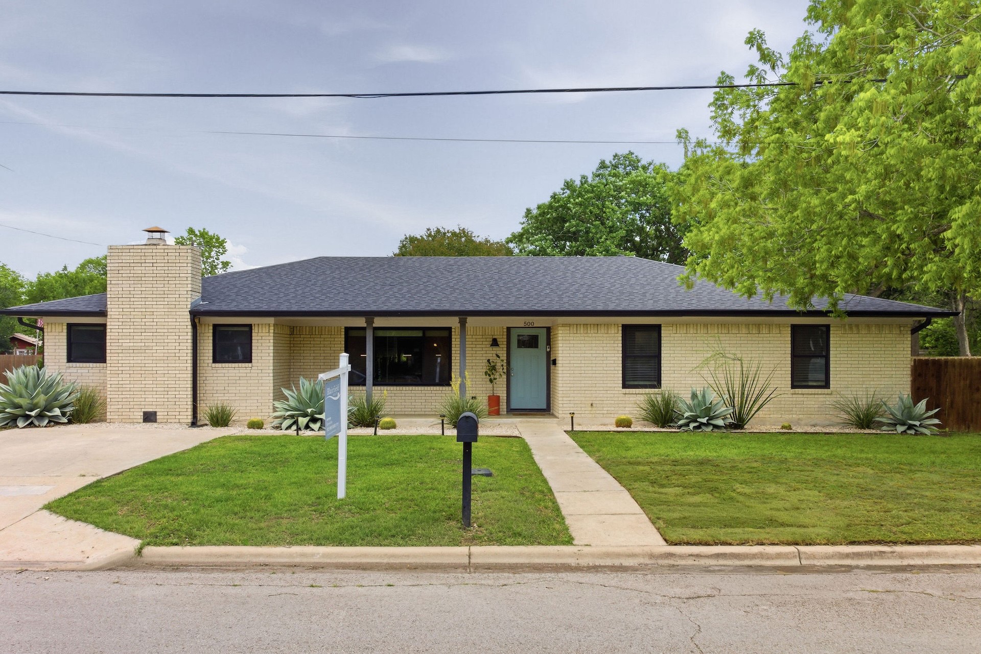 500 South Rio Grande Street Lockhart, TX 78644 - Photo 1 of 1