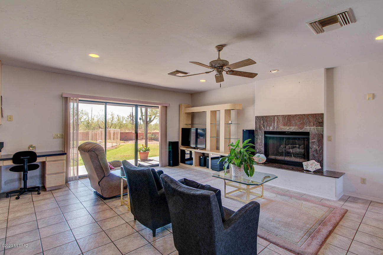 12220 East Roger Road Tucson, AZ 85749 - Photo 5 of 50 Gallery Image 5