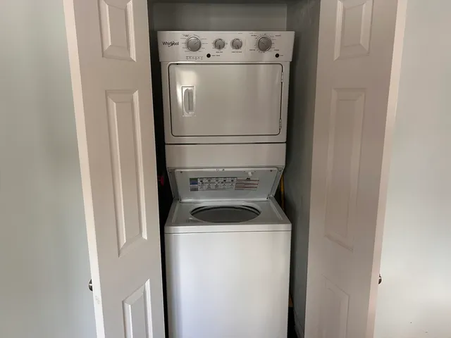 $2,300 | 305 Shears Street, Unit B, Wrentham, MA 02093