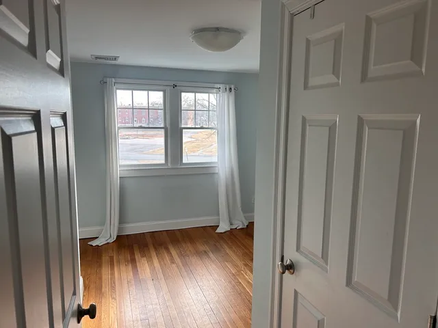 $2,300 | 305 Shears Street, Unit B, Wrentham, MA 02093
