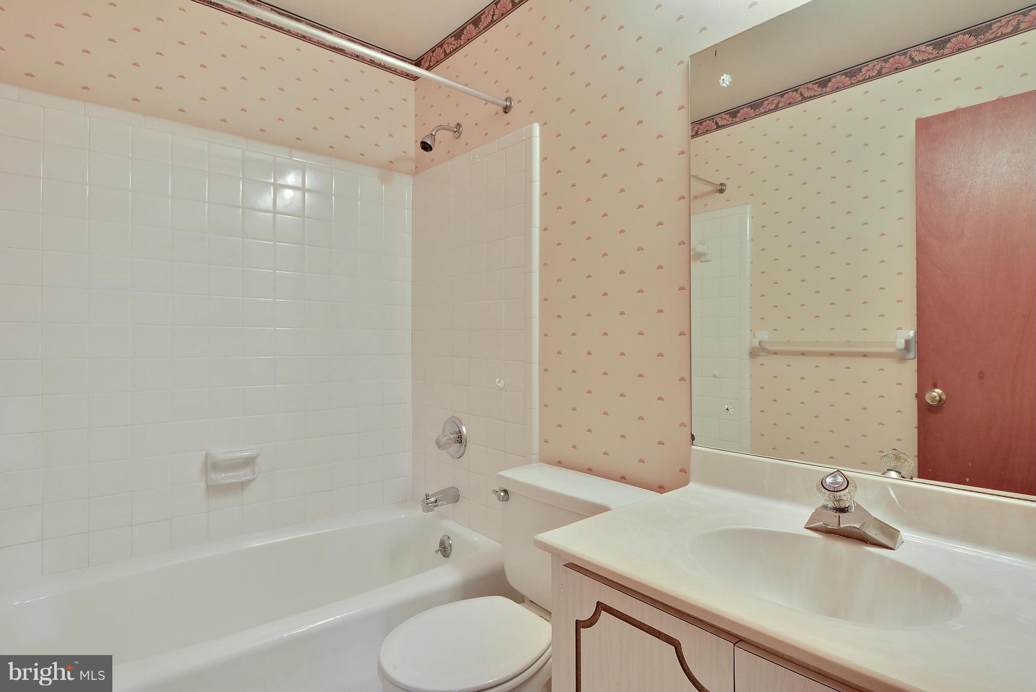 213 Hermleigh Road Silver Spring, MD 20902 - Photo 18 of 30 Bath 2