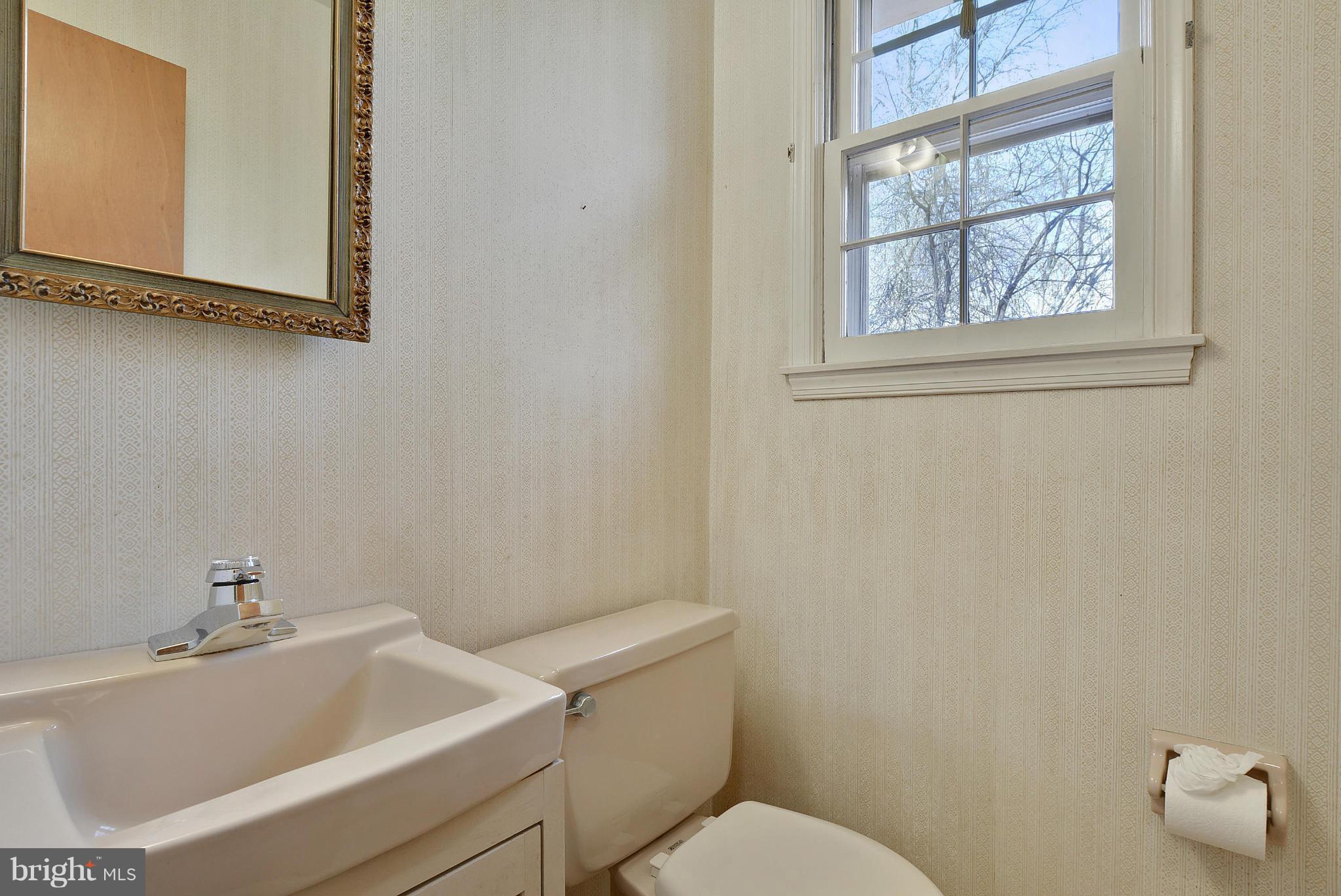 213 Hermleigh Road Silver Spring, MD 20902 - Photo 23 of 30 Powder Room in Lower Level