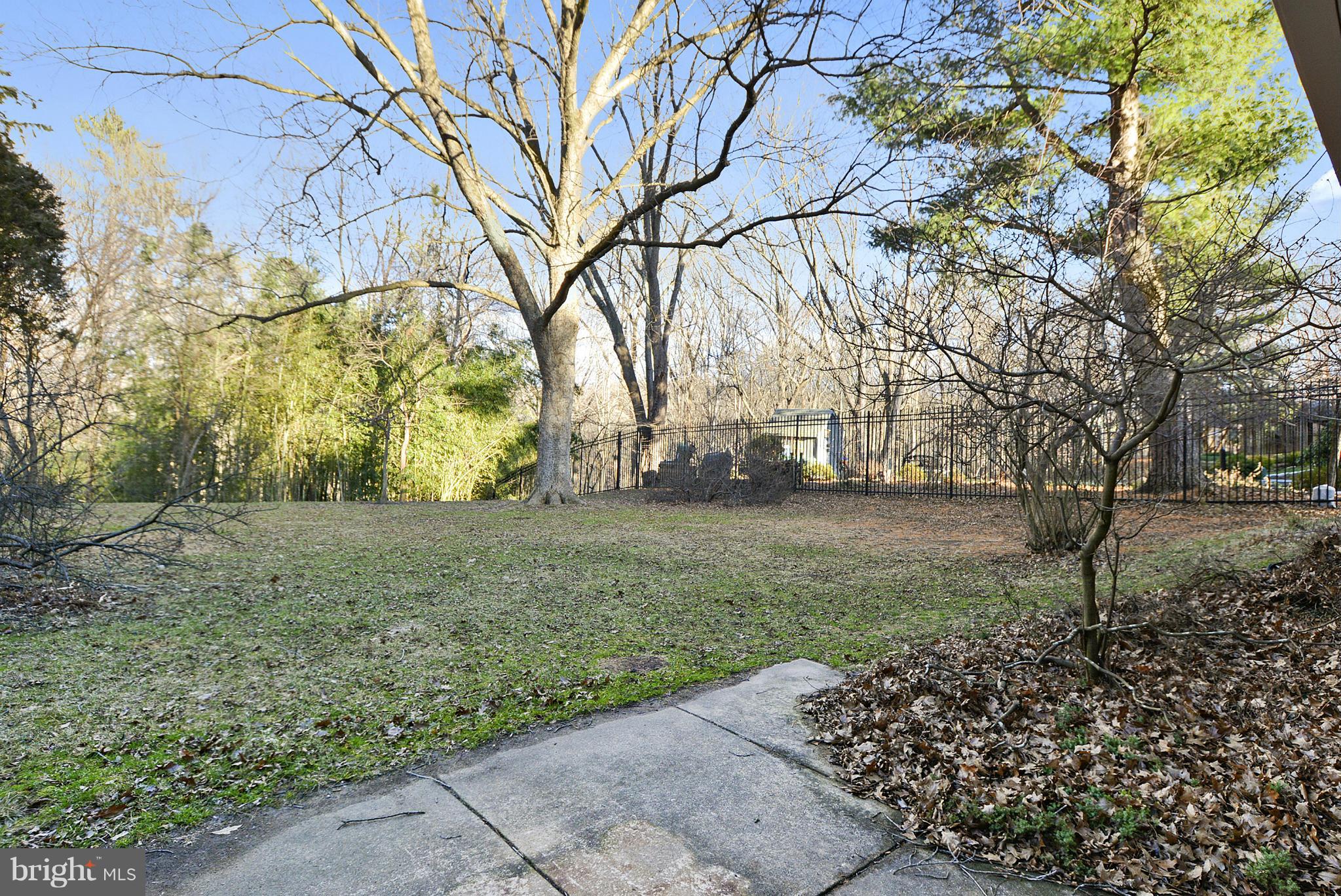 213 Hermleigh Road Silver Spring, MD 20902 - Photo 26 of 30 Patio