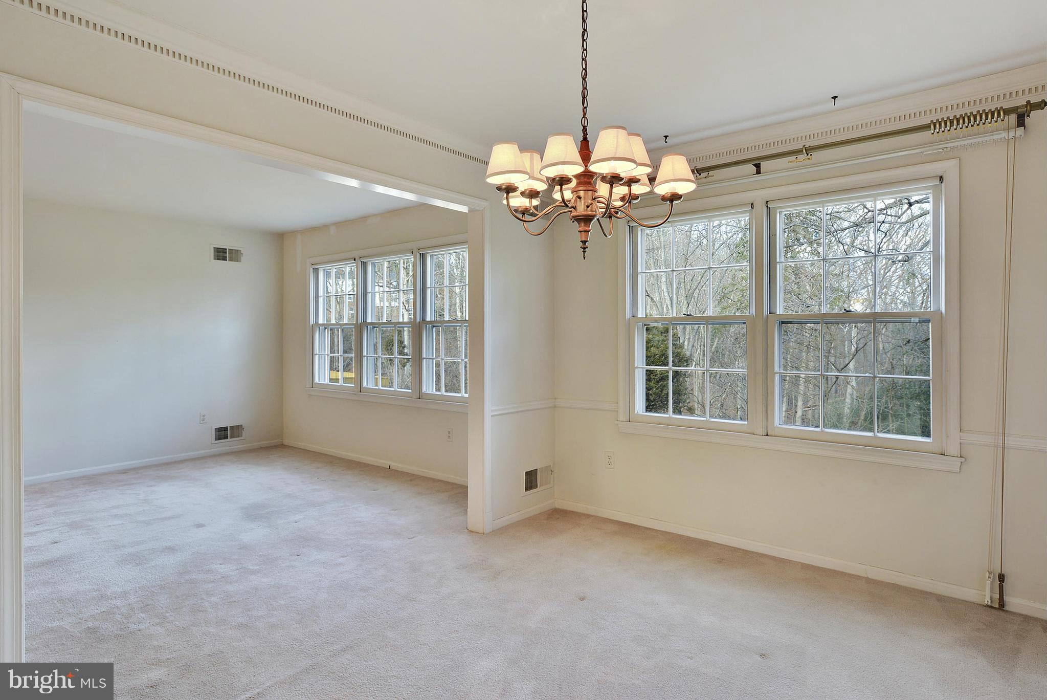 213 Hermleigh Road Silver Spring, MD 20902 - Photo 6 of 30 Dining Room