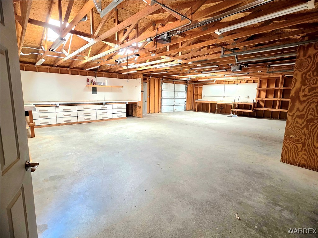 3000 West Carmichael Road Golden Valley, AZ 86413 - Photo 49 of 62 Garage