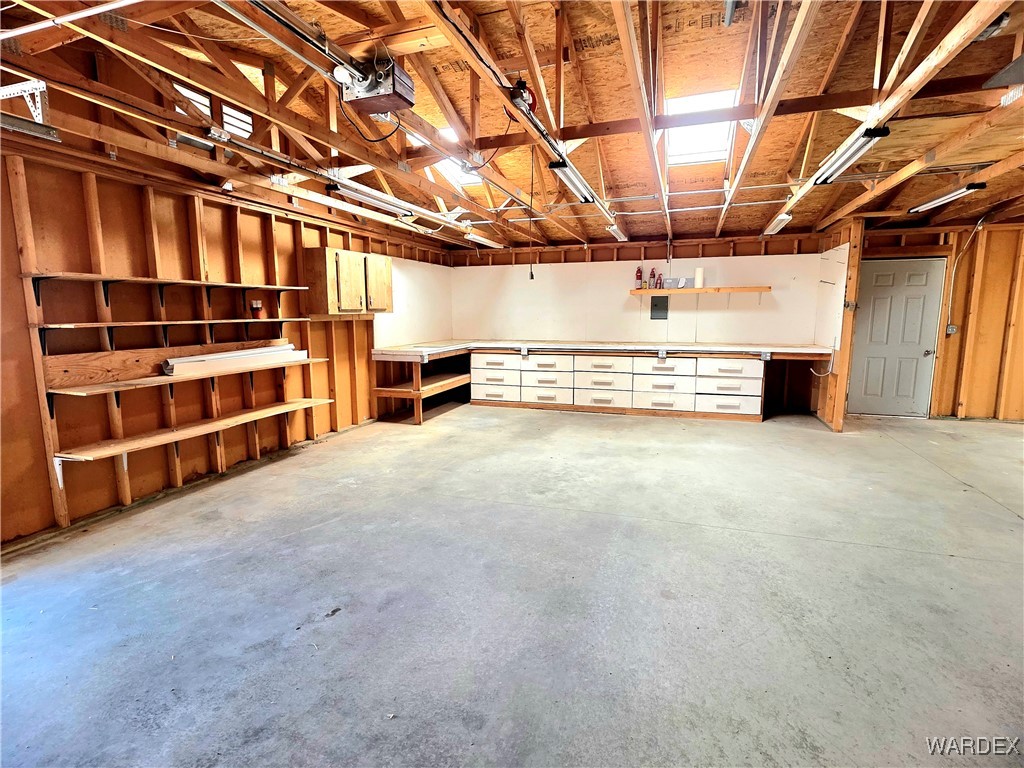 3000 West Carmichael Road Golden Valley, AZ 86413 - Photo 50 of 62 Garage