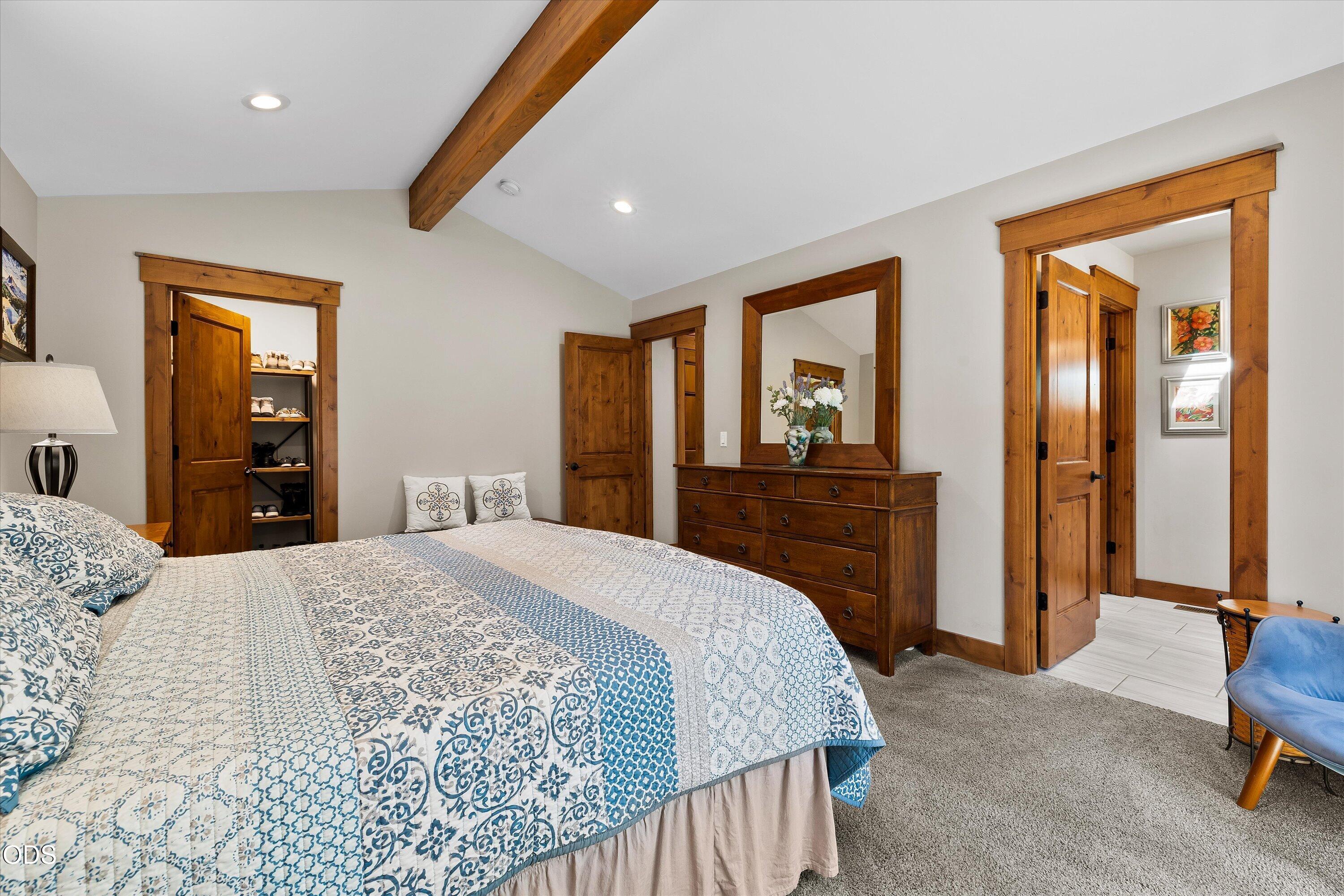 60134 Turquoise Road Bend, OR 97702 - Photo 19 of 50 Gallery Image 19