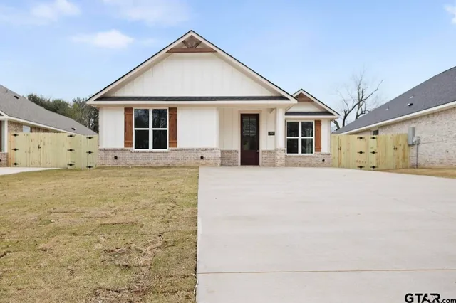 $264,900 | 532 West 32nd Street, Tyler, TX 75702