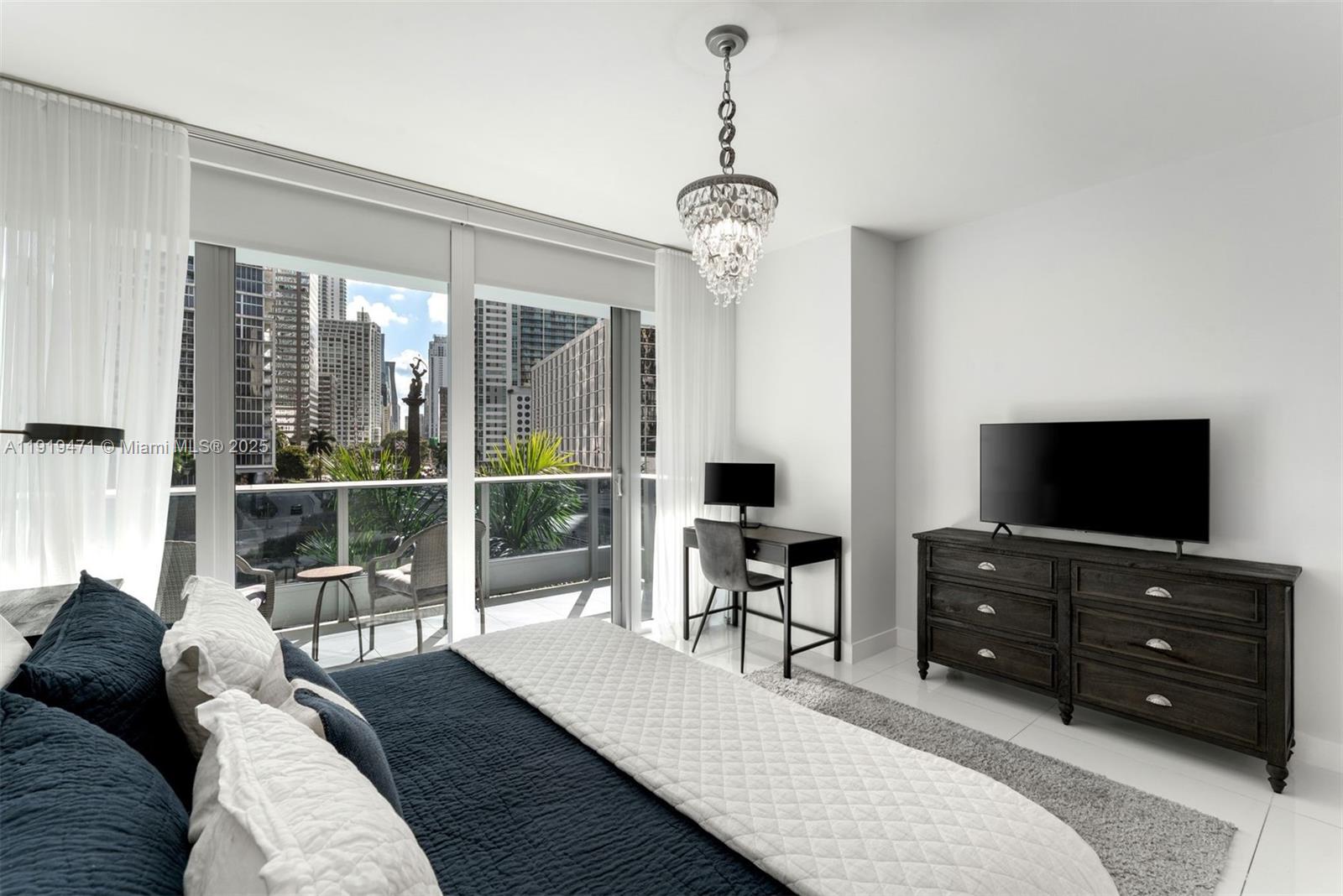 200 Biscayne Blvd Way, Unit 303 Miami, FL 33131 - Photo 12 of 24