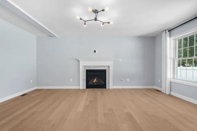 $889,900 | 3 Paddington Place, Nashua, NH 03064