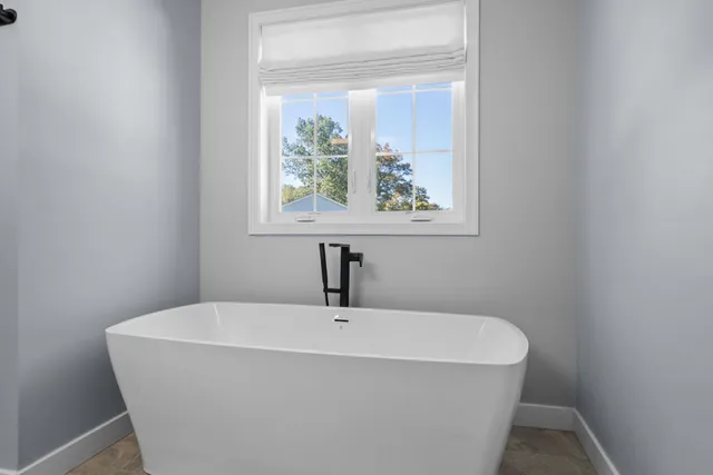 $889,900 | 3 Paddington Place, Nashua, NH 03064